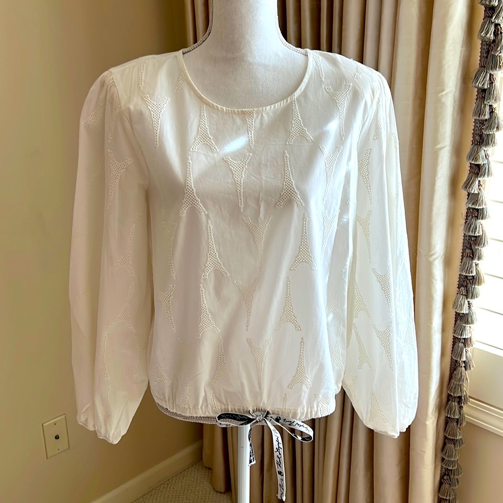 NWOT—Karl Lagerfeld tone on tone white Eiffel Tower top! SHOWSTOPPER!